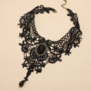 Floral Lace Choker With Gemstone. Very pretty